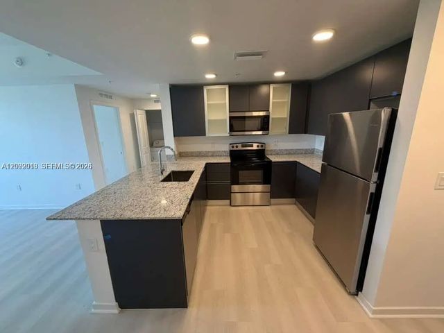 2 of 32 - 5563 Millenia Park Boulevard #206, Orlando, FL