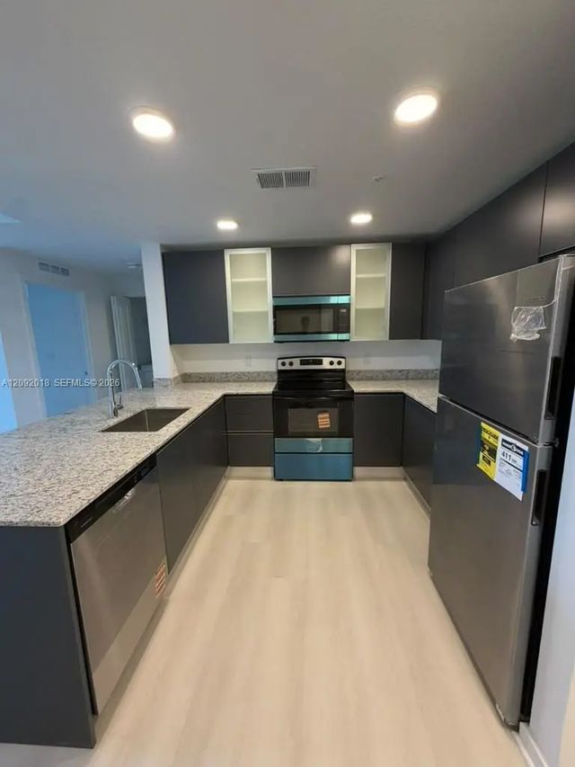 4 of 32 - 5563 Millenia Park Boulevard #206, Orlando, FL