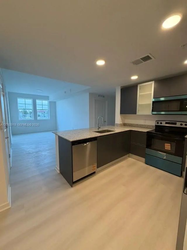 5 of 32 - 5563 Millenia Park Boulevard #206, Orlando, FL