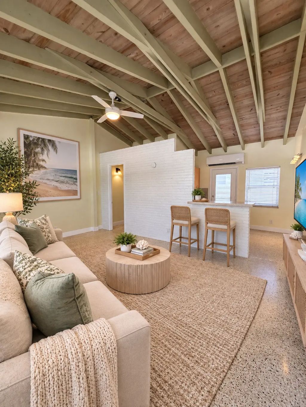 601 Se 20th Avenue #4, Deerfield Beach