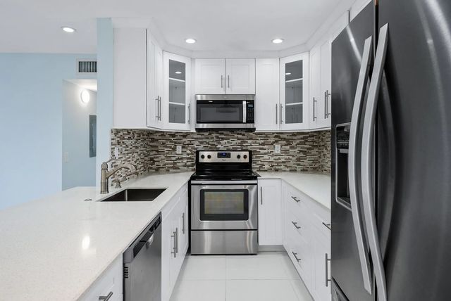 2 of 24 - 507 Capri K, Delray Beach, FL