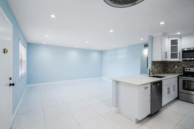 4 of 24 - 507 Capri K, Delray Beach, FL