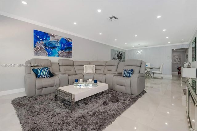 2 of 35 - 520 Nw 46th Street, Deerfield Beach, FL