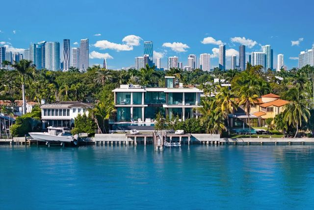 217 E Rivo Alto Drive, Miami Beach