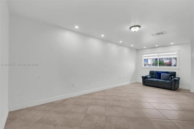 3 of 33 - 6420 Sw 129th Place #202, Miami, FL