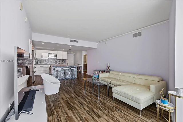 5 of 24 - 1900 N Bayshore Drive #3604, Miami, FL