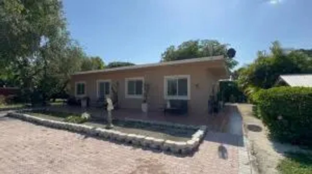 16020 Sw 208th Avenue #102, Miami