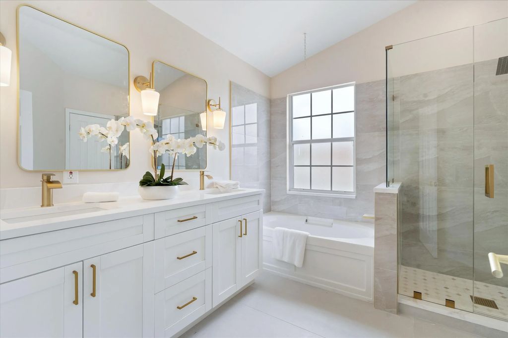 8266 Via Serena, Boca Raton