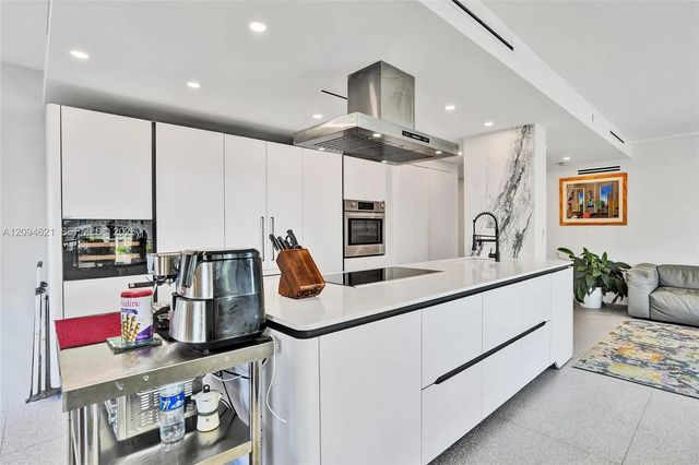 5 of 43 - 520 Brickell Key Drive #a1015, Miami, FL