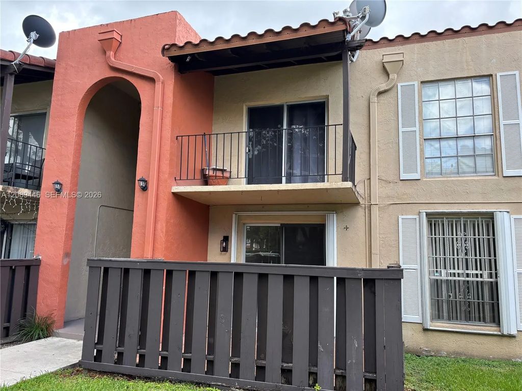 10824 N Kendall Drive #s-26, Miami