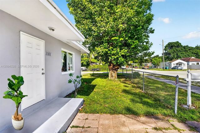 3001 Nw 56th Street, Miami