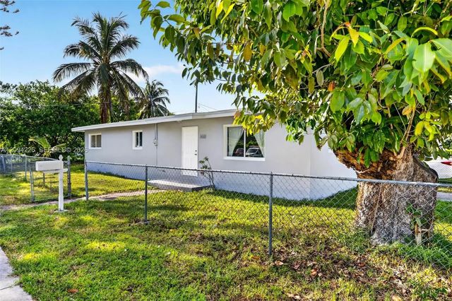 3 of 26 - 3001 Nw 56th Street, Miami, FL