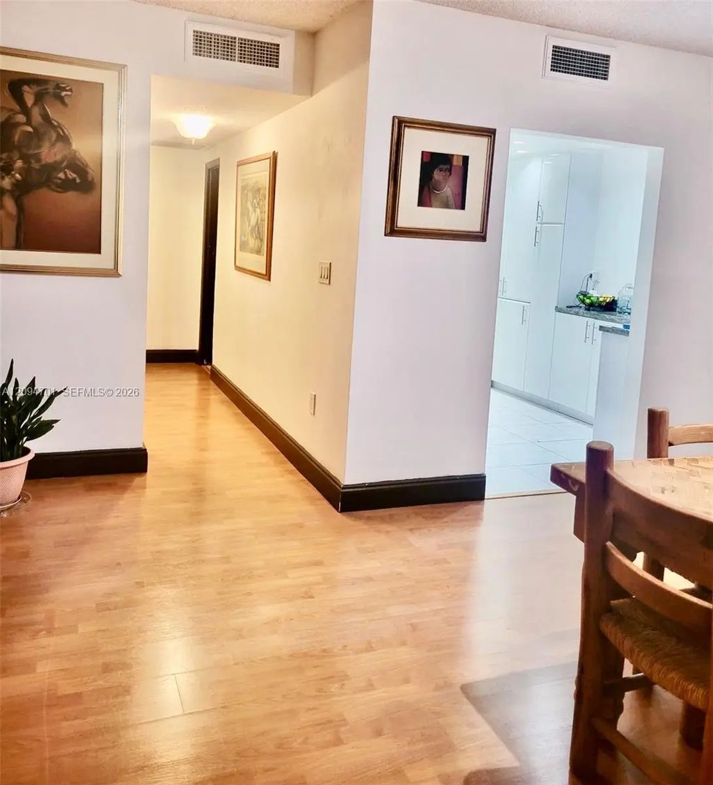 500 Bayview Drive #1923, Sunny Isles Beach