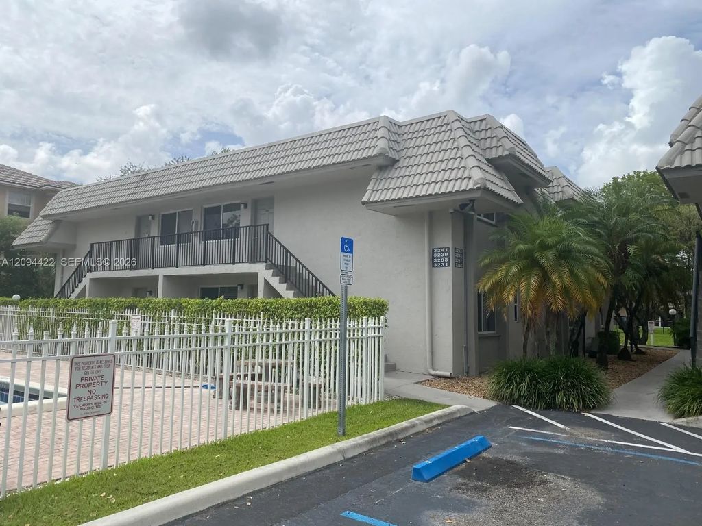 3231 Nw 102nd Terrace #3231, Coral Springs