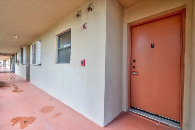 10253 Nw 9th St Circle #407-6, Miami