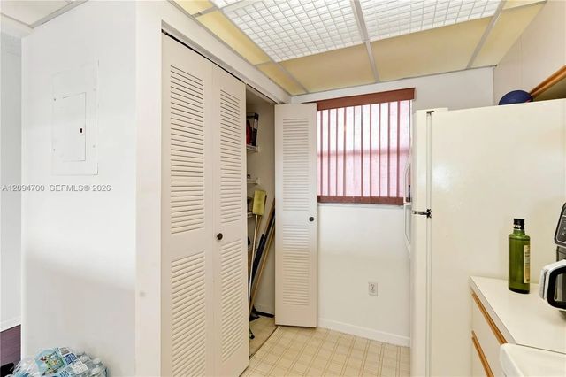 5 of 29 - 10253 Nw 9th St Circle #407-6, Miami, FL