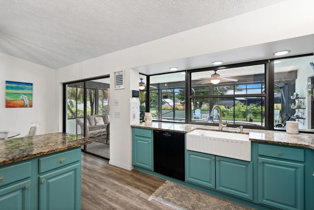 5 of 33 - 297 Sw Grove Avenue, Port St. Lucie, FL