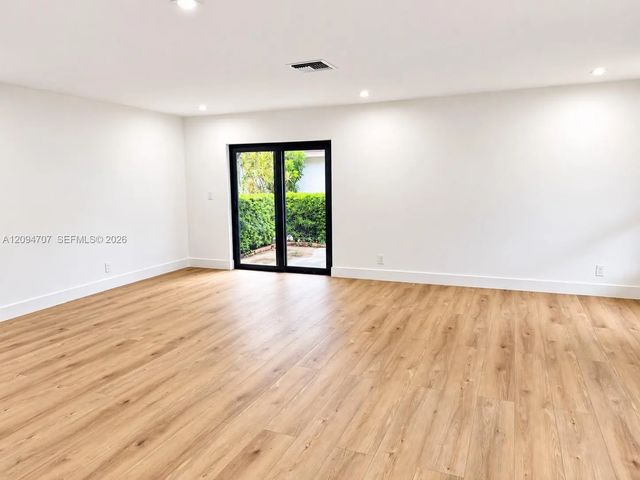 4 of 34 - 6621 Nw 4th Court, Plantation, FL