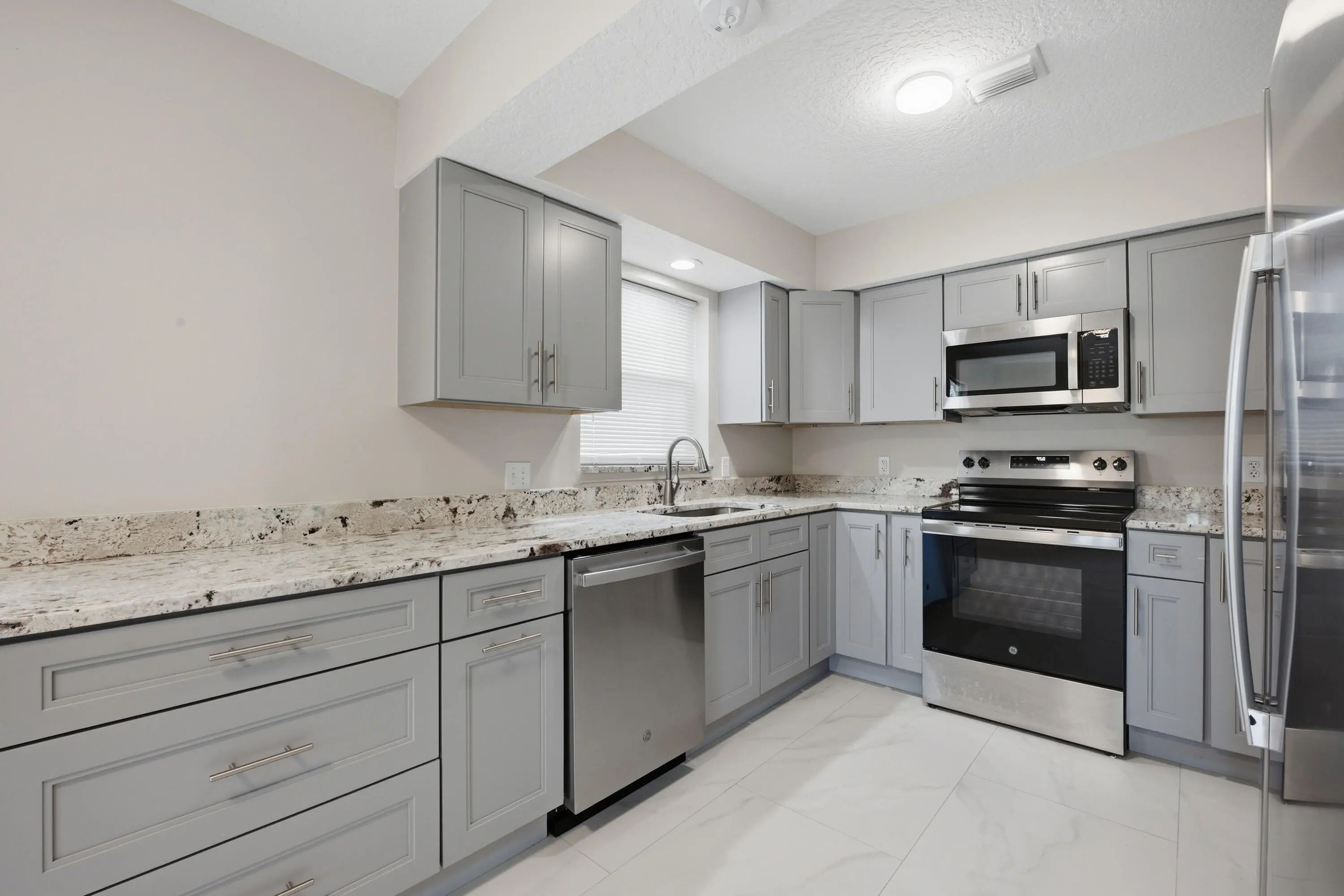 Wellington Real Estate - MLS # B26079966, Residential Lease real estate for Sale in SUGAR POND MANOR OF WELLINGTON, MLS Listings # B26079966