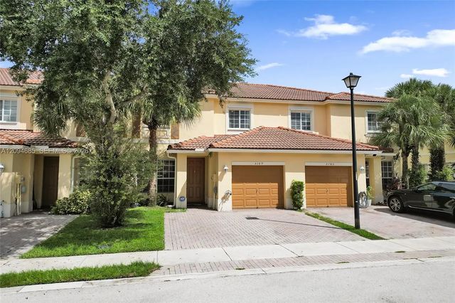 3 of 29 - 3169 Nw 32nd Court, Oakland Park, FL