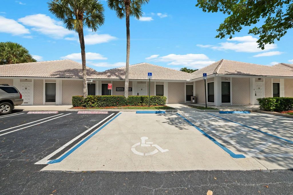 1501 Presidential Way, West Palm Beach