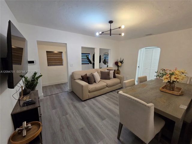 3 of 19 - 1044 Nw 64th Street, Miami, FL