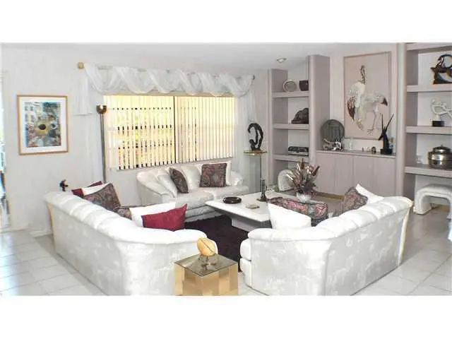 4 of 10 - 10254 Crosswind Road, Boca Raton, FL