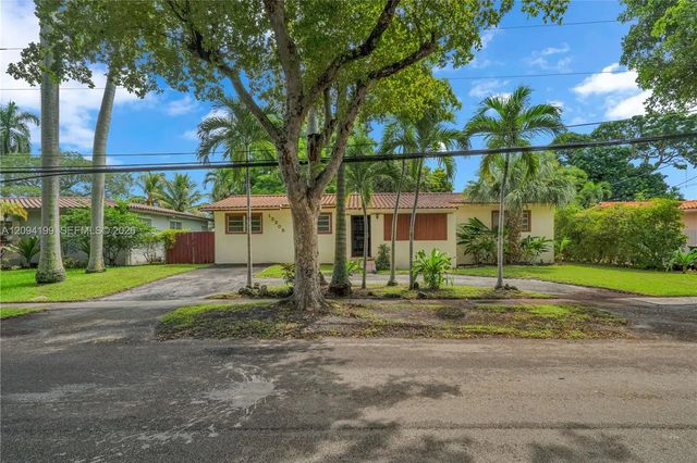 13205 Ne 2nd Avenue, North Miami