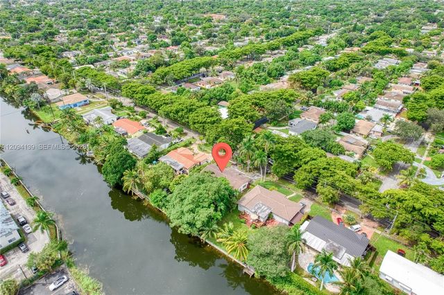 5 of 29 - 13205 Ne 2nd Avenue, North Miami, FL