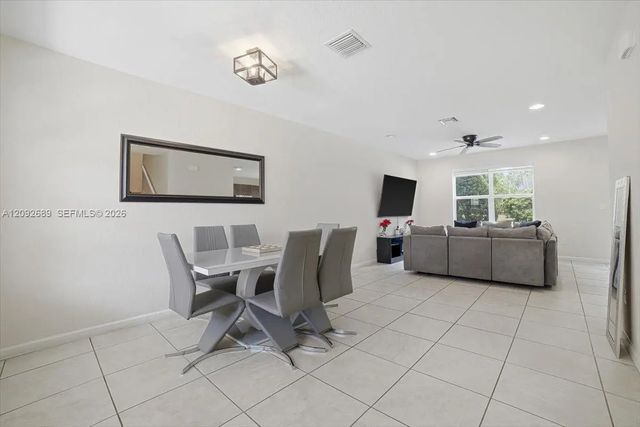 5 of 34 - 2221 Nw Treviso Circle, Port St. Lucie, FL