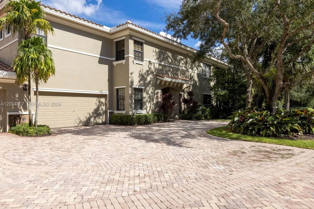 7570 Old Thyme Court #9c, Parkland