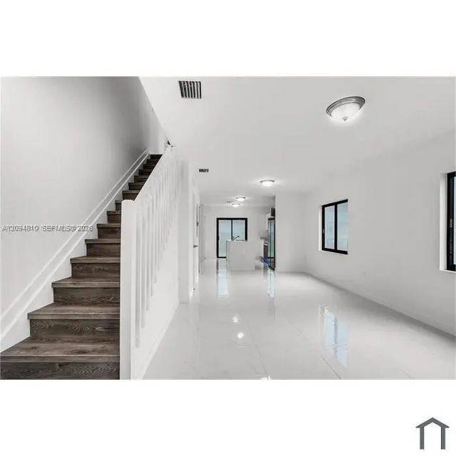 3 of 20 - 1231-1233 Nw 9 Avenue, Florida City, FL