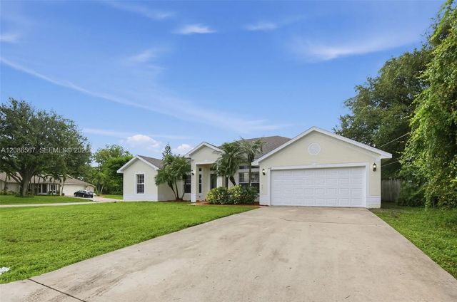 3 of 32 - 601 Sw Curtis Street, Port St. Lucie, FL