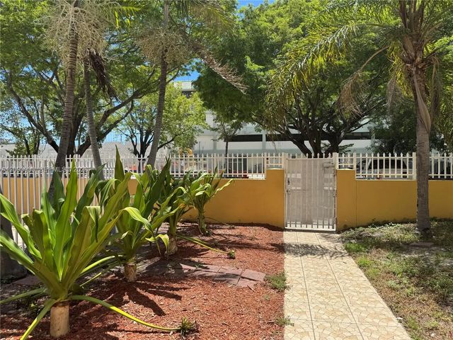 4 of 23 - 1851 Ne 168th Street #a2, North Miami Beach, FL