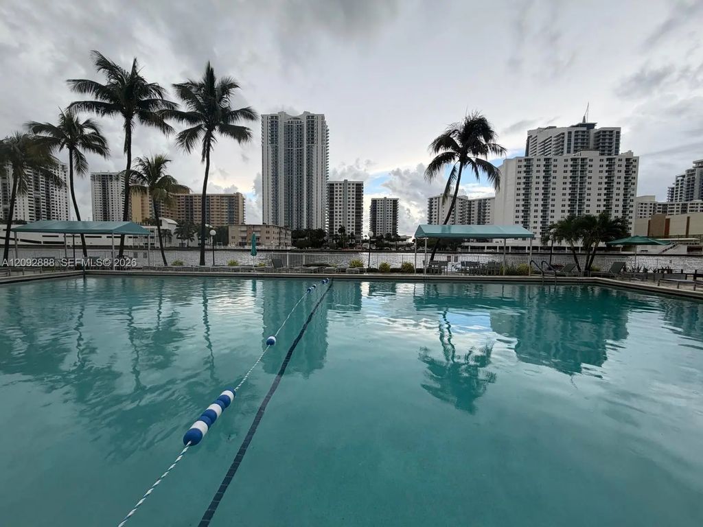 1000 Parkview Drive #507, Hallandale Beach