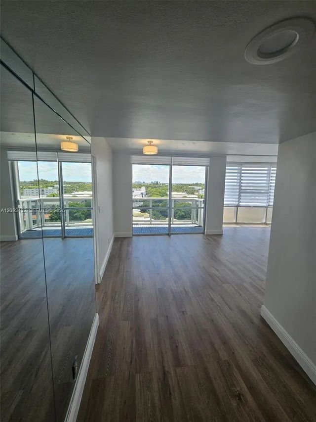 5 of 26 - 900 Bay Drive #721, Miami Beach, FL