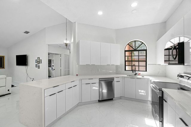 4 of 29 - 5171 Europa Drive #g, Boynton Beach, FL