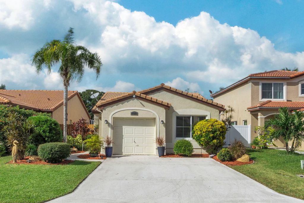 4249 Nw 1st Drive, Deerfield Beach