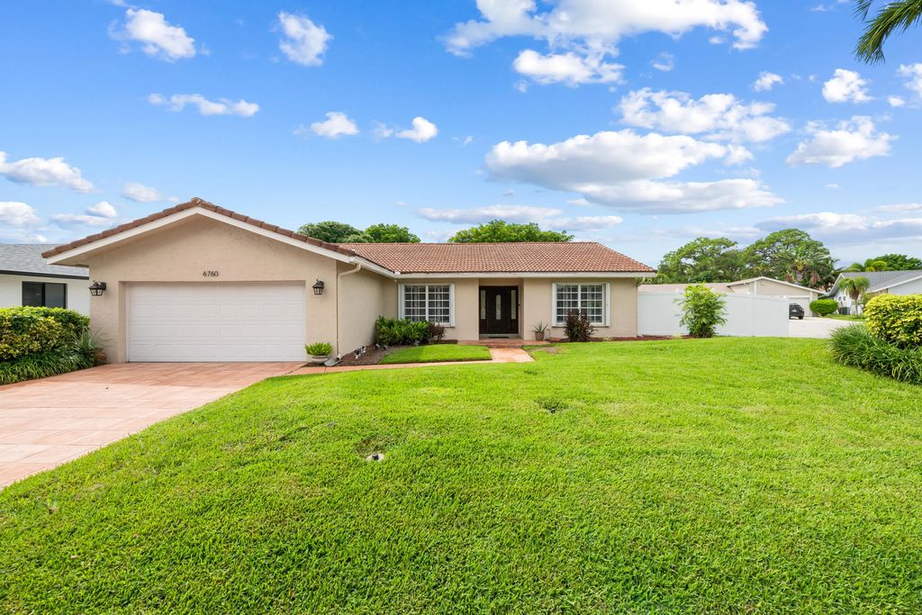 6760 Hollandaire Drive W, Boca Raton