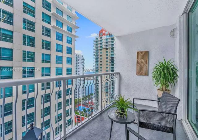 4 of 21 - 1200 Brickell Bay Drive #2610, Miami, FL