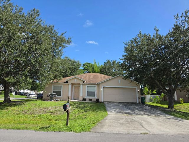 472 Se Justine Terrace, Port St. Lucie