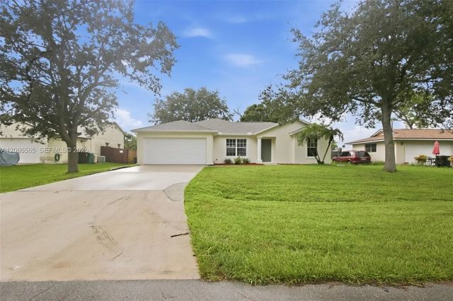 2 of 20 - 1668 Se Nancy Lane, Port St. Lucie, FL