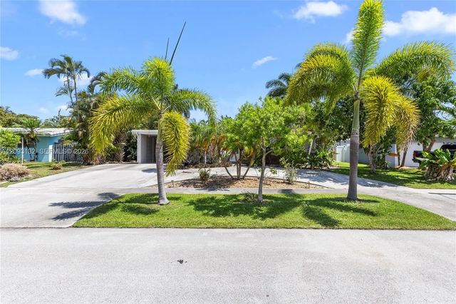 4 of 28 - 809 Se 14th Drive, Deerfield Beach, FL