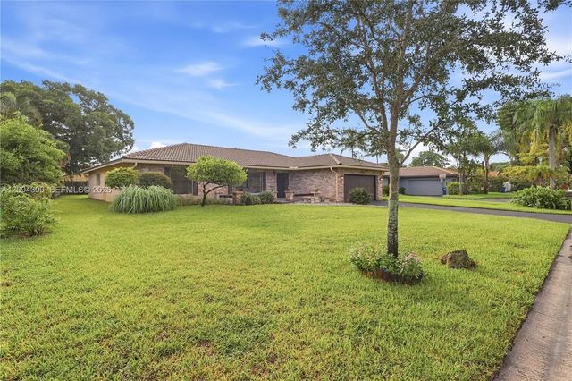 2 of 38 - 653 Nw 100 Lane, Coral Springs, FL