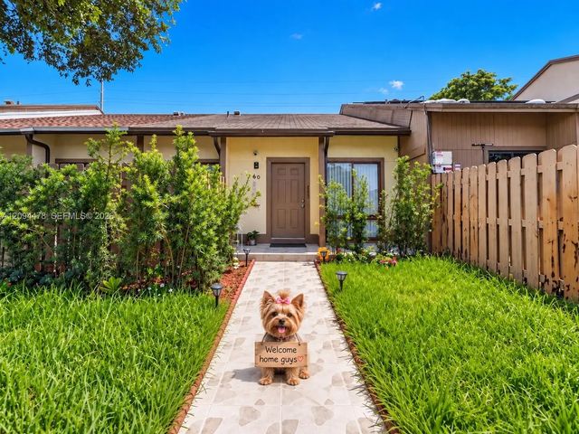 2 of 30 - 460 Ne 211th Terrace, Miami, FL
