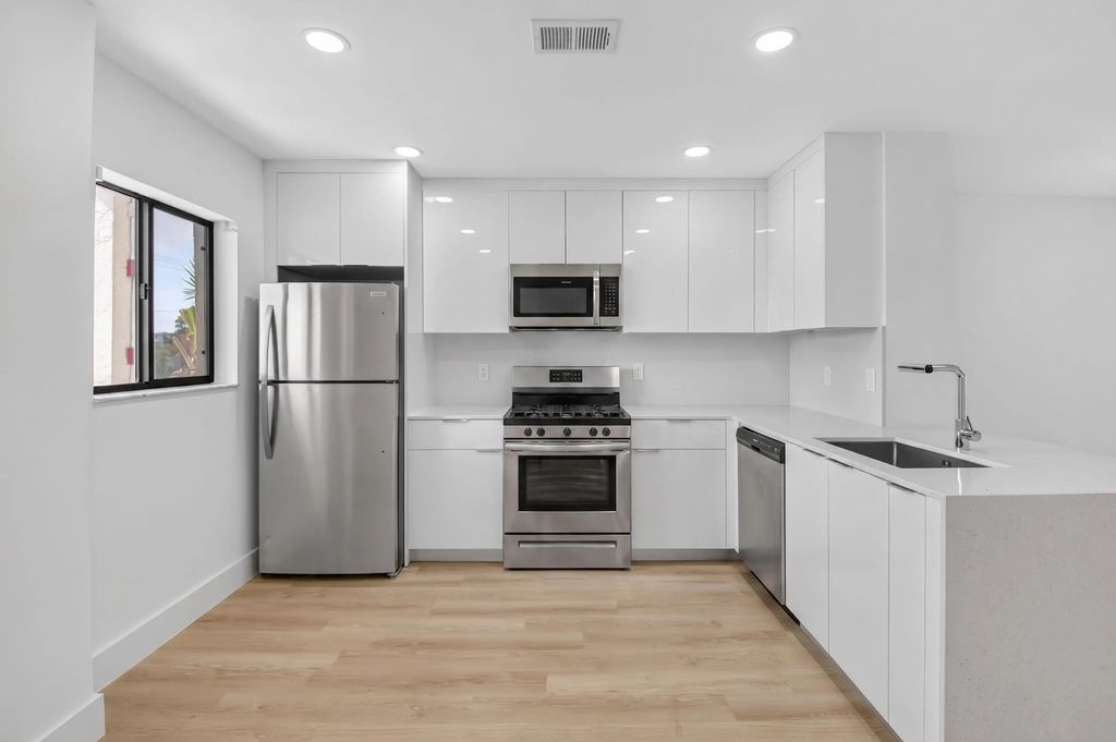 100 W Hidden Valley Boulevard #101, Boca Raton