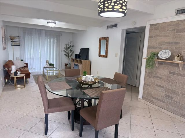 925 Club Circle #925, Lake Wales