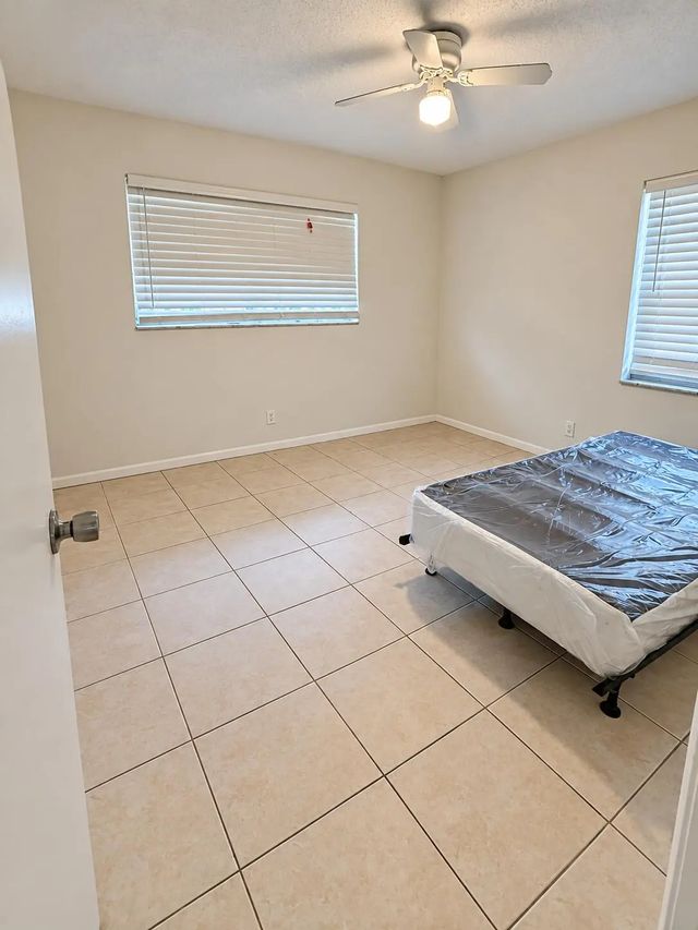 3 of 14 - 816 Nw 8th Avenue, Boynton Beach, FL