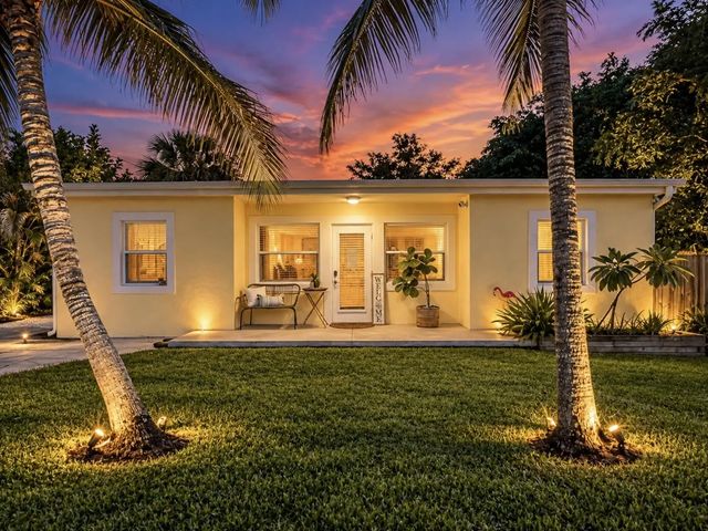 604 Nw Poinsettia Street, Stuart