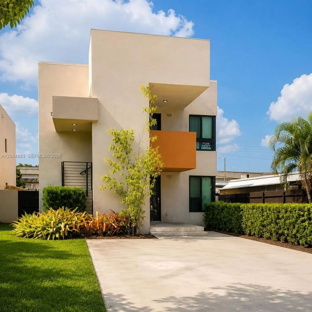 931 E 24th Street, Hialeah